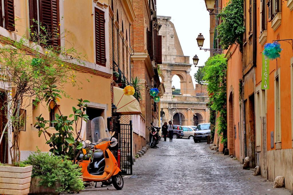 Cozy Apartment Fabia 300 Mt From Colosseum Buitenkant foto