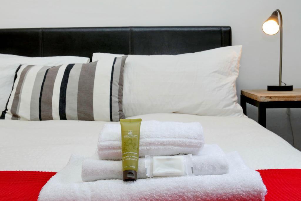 Cozy Apartment Fabia 300 Mt From Colosseum Buitenkant foto