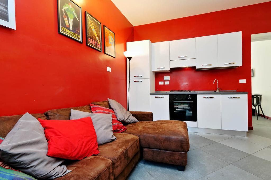 Cozy Apartment Fabia 300 Mt From Colosseum Buitenkant foto